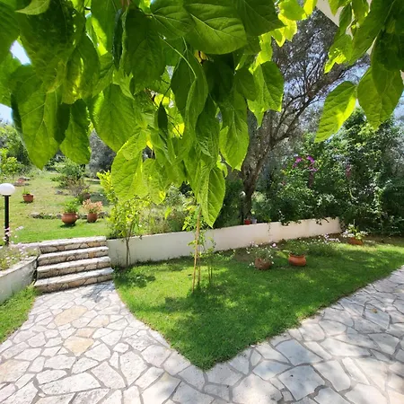 Dimitra Apartmanhotel