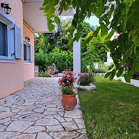 Dimitra Lejlighedshotel 3*
